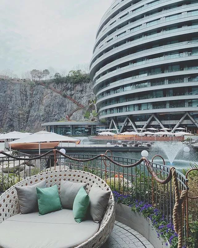 耗资百亿建中国第一高楼,耗资100亿大楼