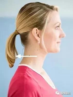 刚刚才知道，改善体态还有这3个小技巧