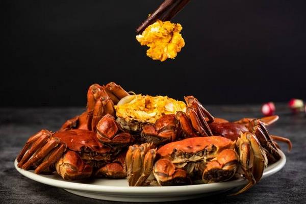 大闸蟹放在急冻室里会被冻死吗,大闸蟹冻死了还能吃吗