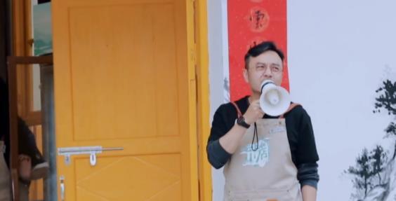 汪涵从中专逆袭湖南卫视主持人,从湖南一哥到跌落神坛