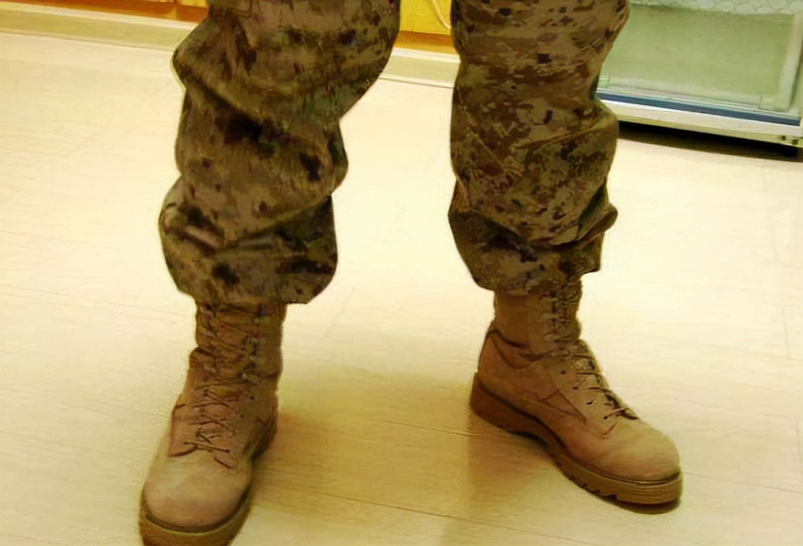 中国士兵重型防弹衣,美国大兵自费买装备