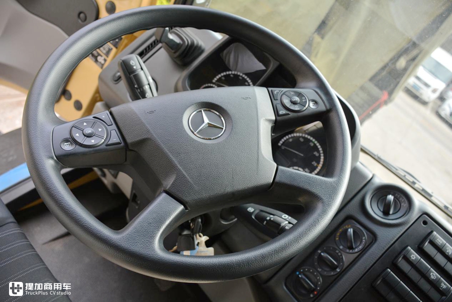 乌尼莫克和阿莫迪罗房车哪个大,阿莫迪罗乌尼莫克u5000房车