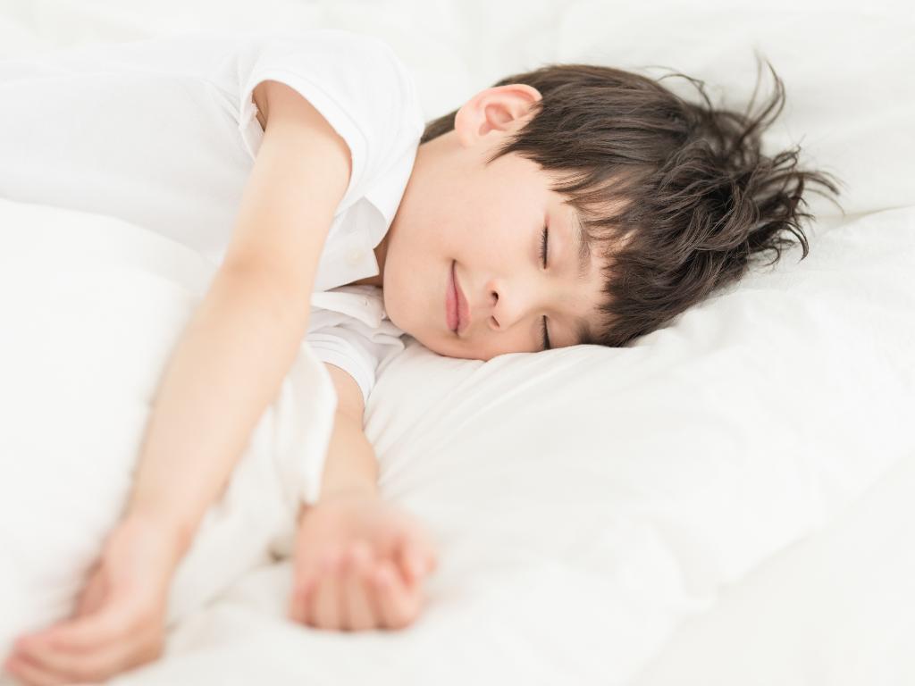 小孩10岁了尿床是因为身体虚吗,小孩尿床了又不想丢脸怎么办