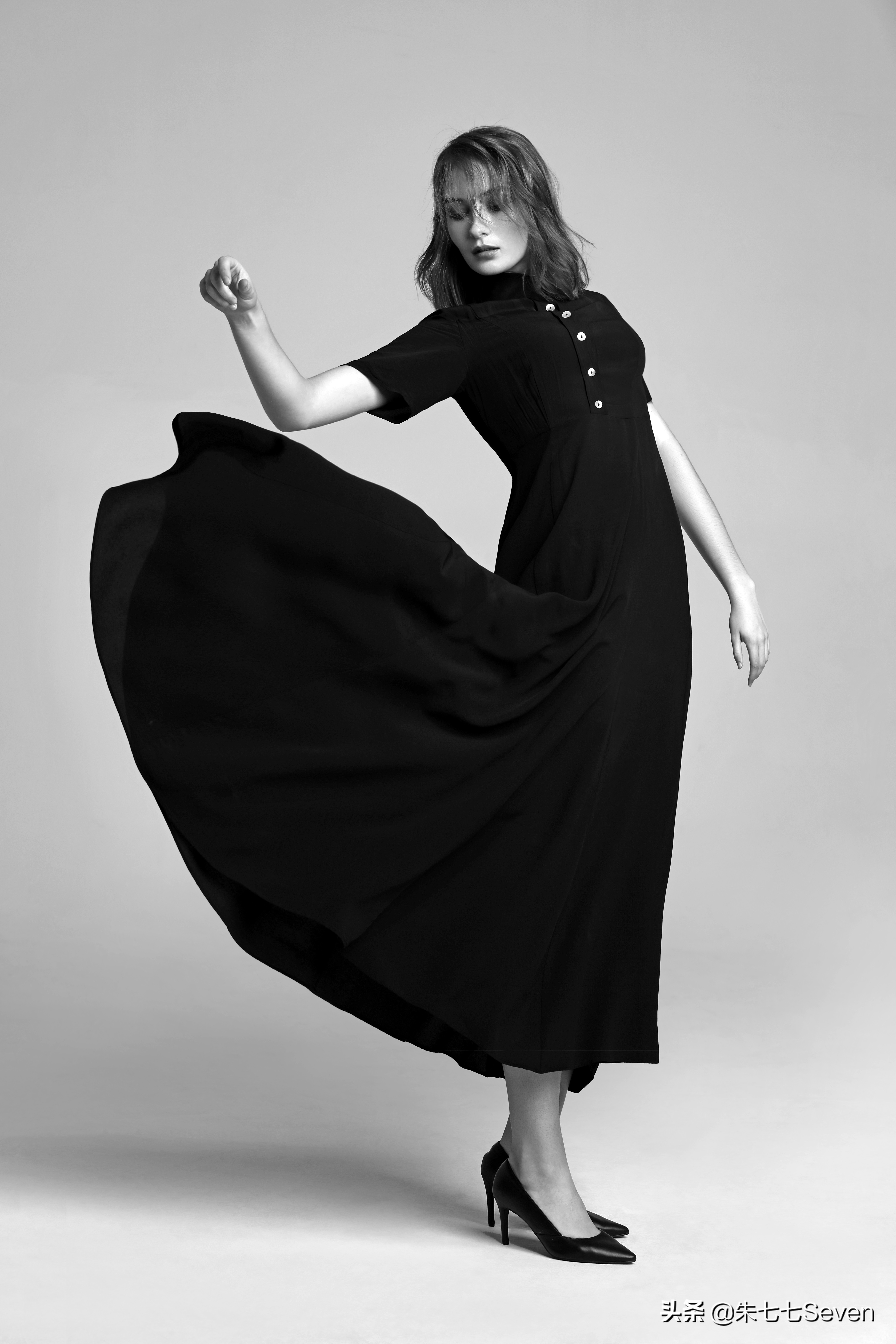 让光影在色彩里蔓延——专访人像摄影师潇光