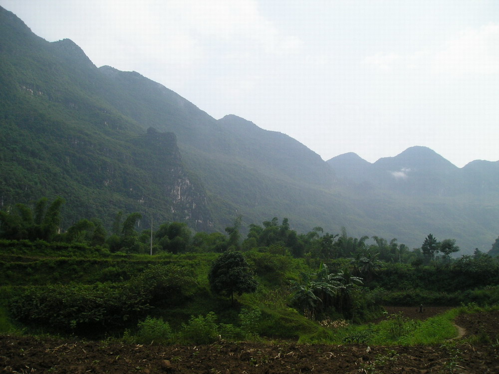 2006年，我走进广西都安山区，发现那里的人真的是“人穷志不穷”