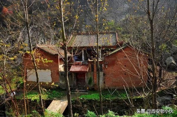 西安库峪太兴山铁庙,西安太兴山铁庙都是台阶吗