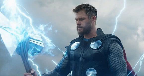 雷神为什么在复联4被削得那么惨,雷神在复联4是最强的吗