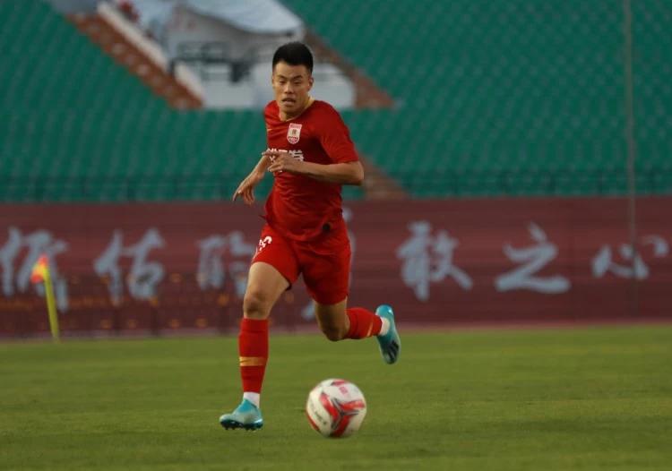 亚泰国脚谭龙完整视频,谭龙打入中国球员新赛季首球