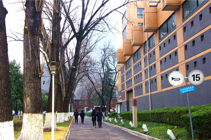 西安建筑科技大学是几本,西安建筑科技大学华清学院