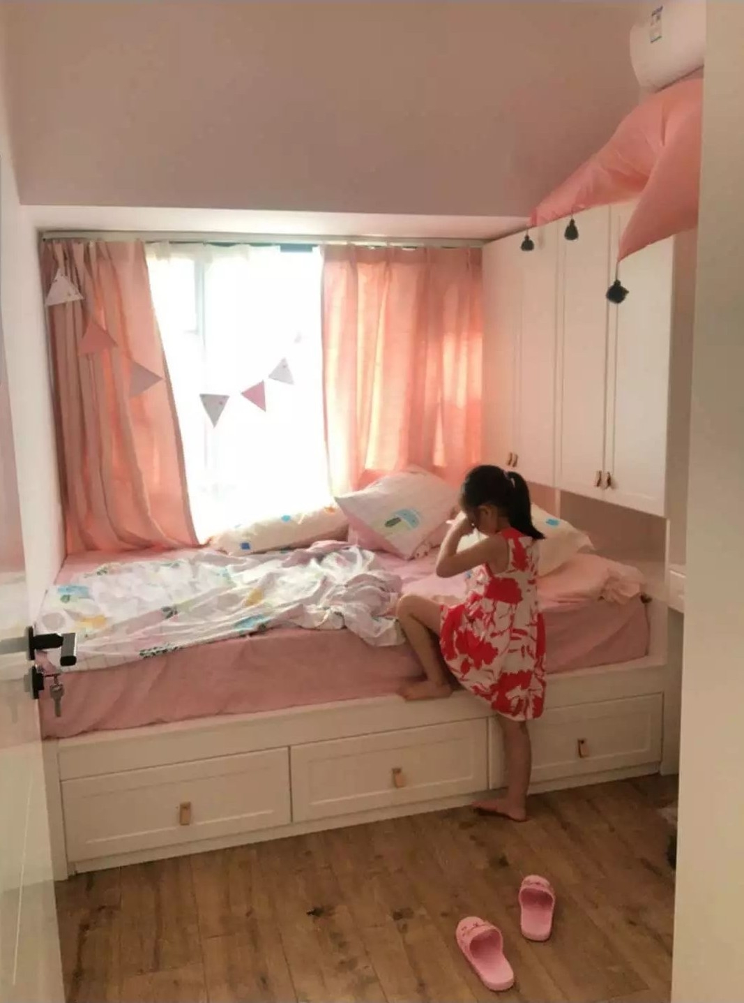 开放式小书房榻榻米,135平米书房榻榻米