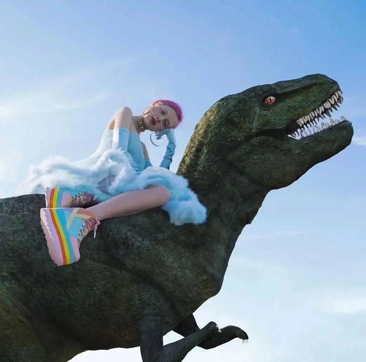 俄罗斯ellensheidlin的创意世界如鬼马精灵本马