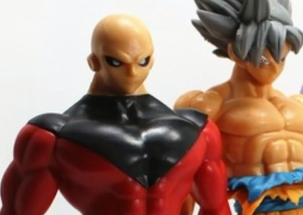 国产龙珠超四手办,山寨版奥特曼手办开箱