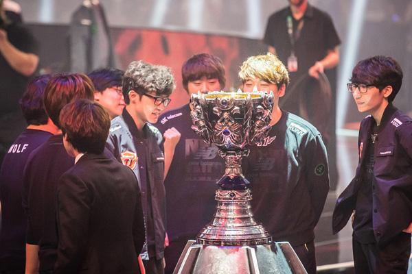 英雄联盟全球总决赛20号时间表,英雄联盟s5全球总决赛夺冠时刻