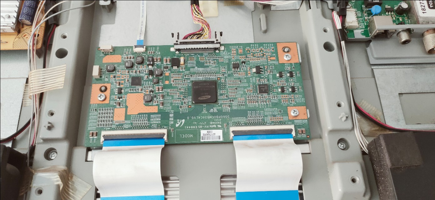 tcll43e5390a拆机,tcl电视l42f2590e拆机图片