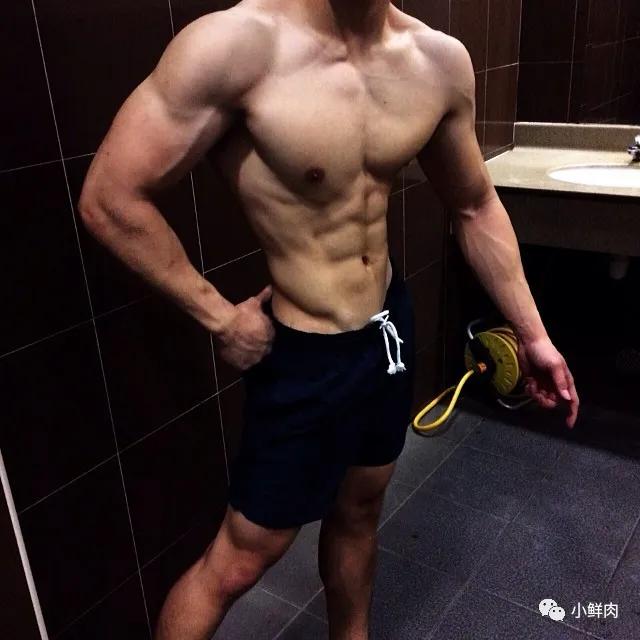 17岁德国肌肉少年,17岁的肌肉帅哥