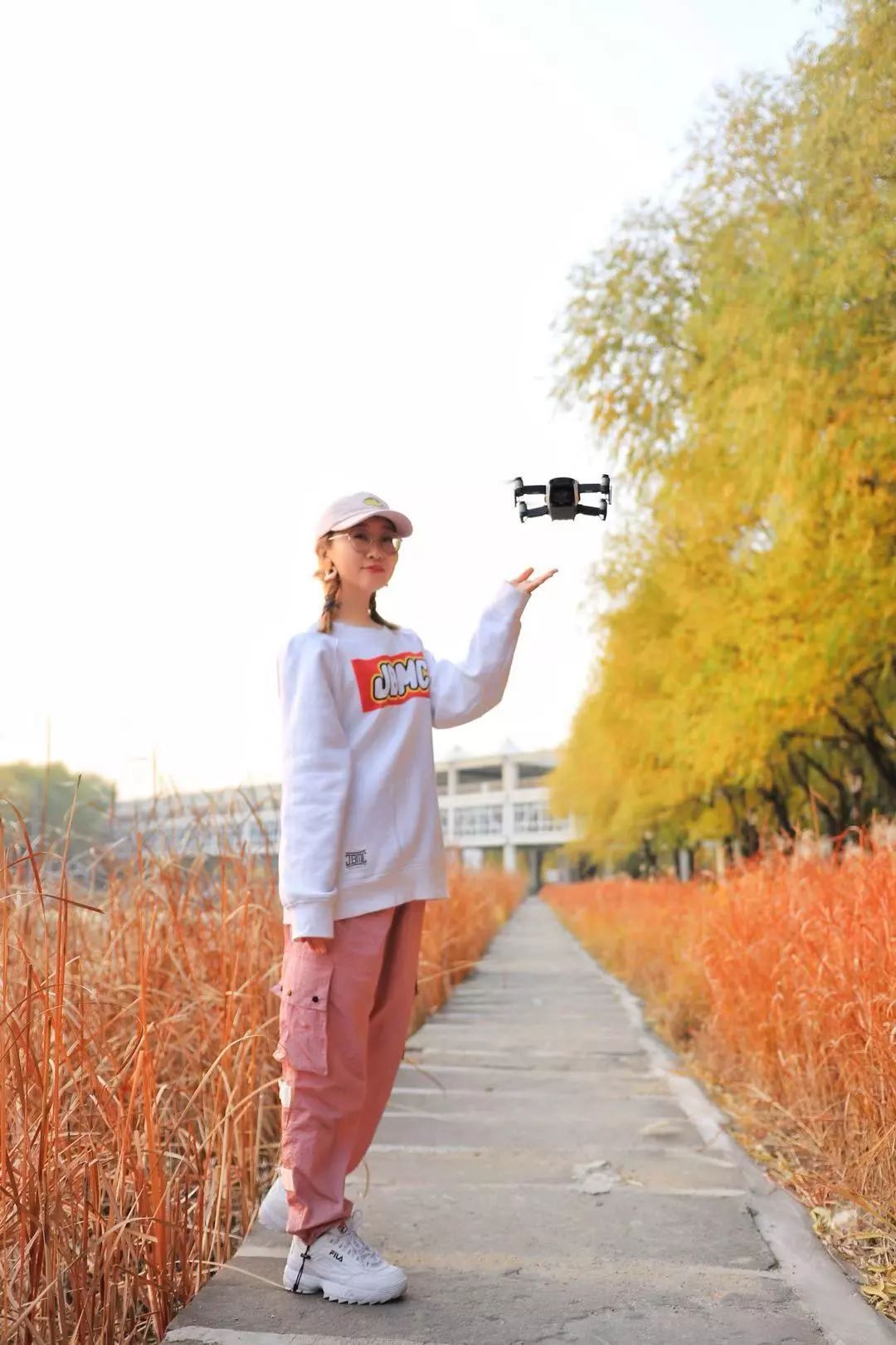 大疆“御”MavicAir，你见过可以塞进口袋的随行无人机吗？