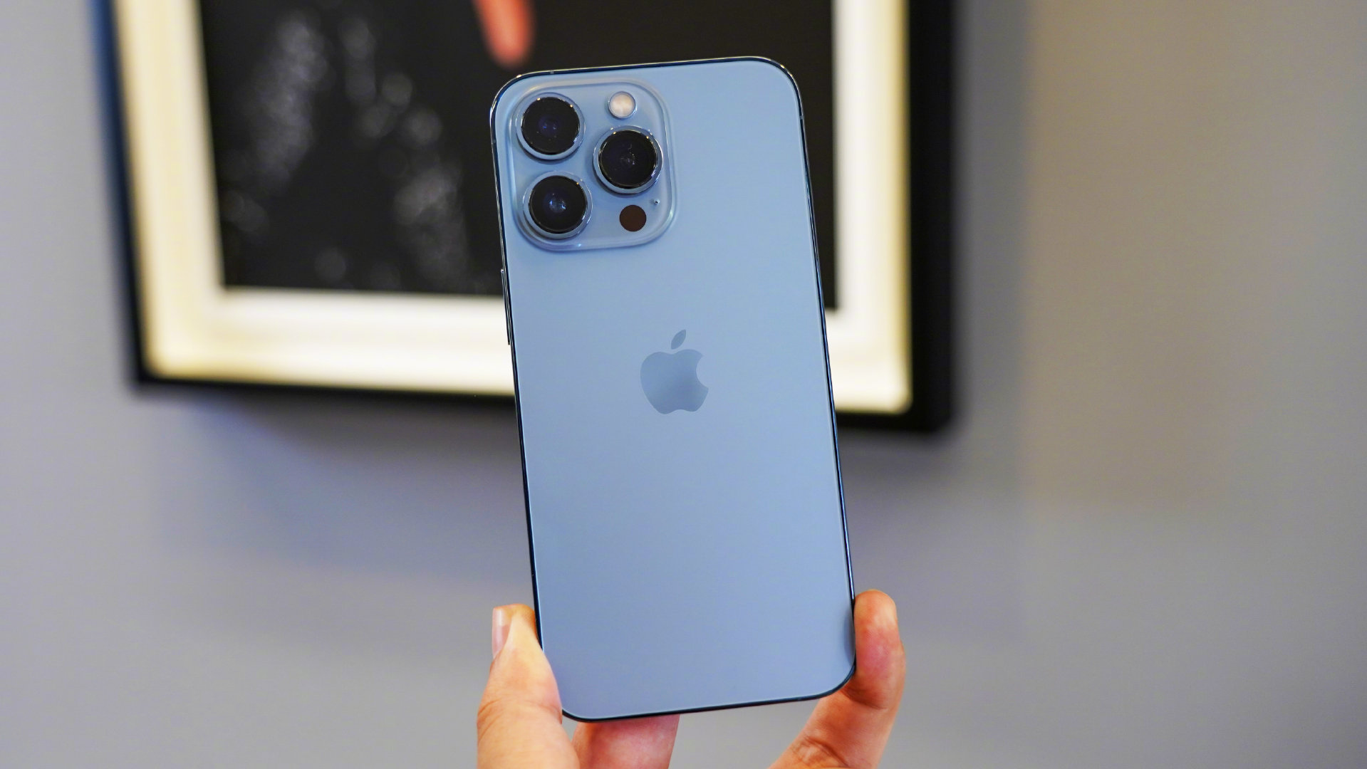 苹果13pro从发布到一年差价多少,用3个月的iphone13pro能卖多少钱