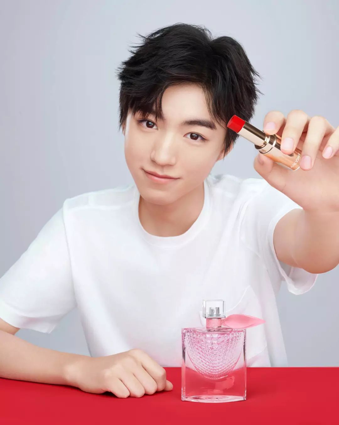 肖战王一博李现神仙同框,李现肖战王一博人民网