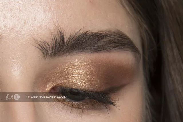 EIGSHOW丨鞠婧祎、李艺彤的仙女春夏妆容能让你美出新高度！