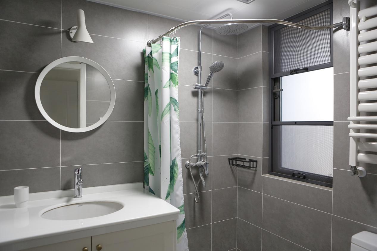 玻璃淋浴房隔断真的好吗?我家花了9800元去装,结果是一言难尽