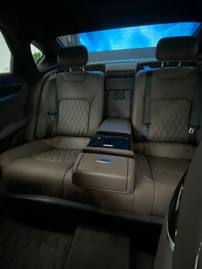 到店看艾力绅,比亚迪汉丹拿5g