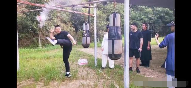 最新消息！陈师行和WBC拳王已完成切磋，方式有些特别，结局完美