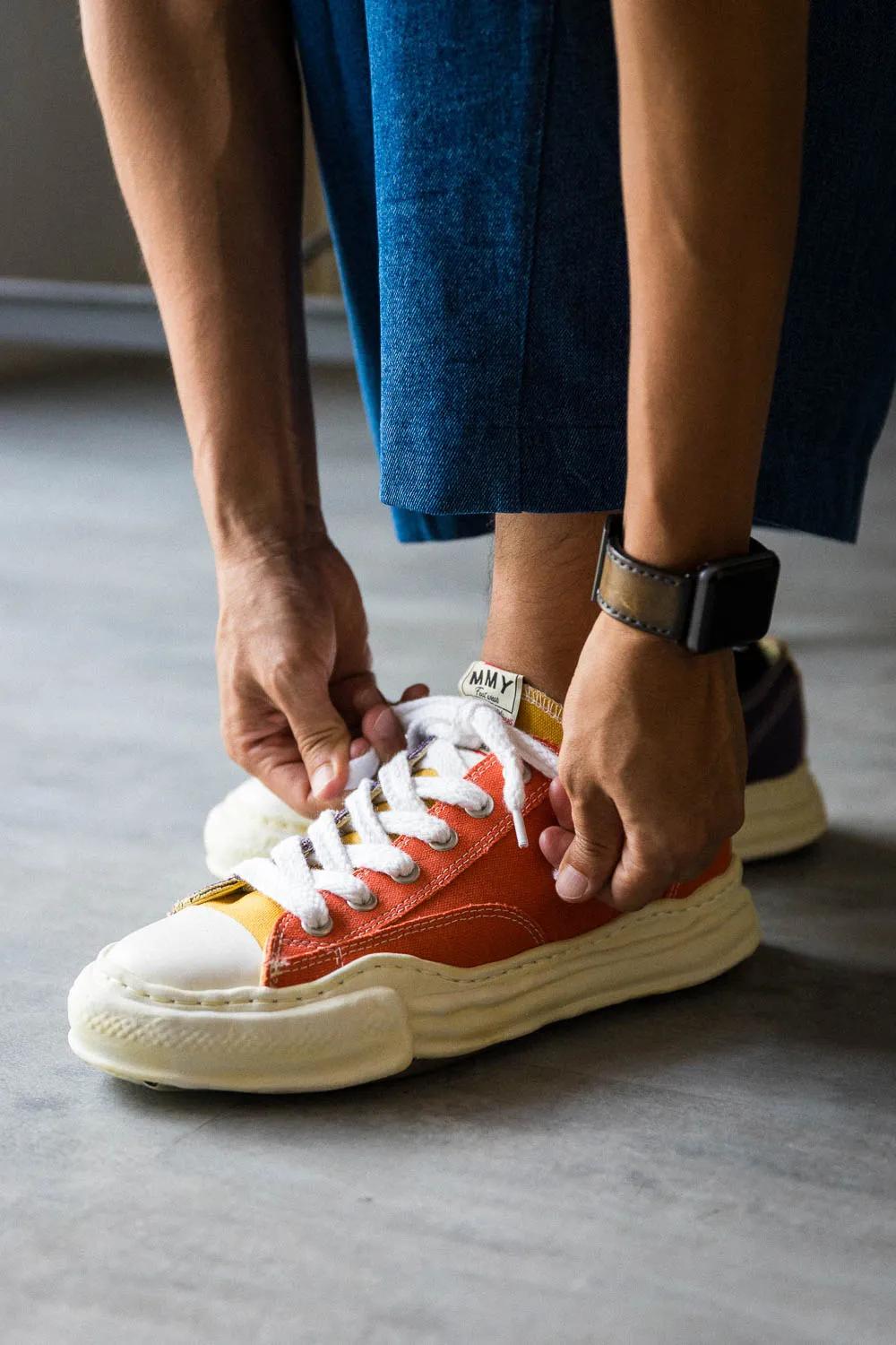 今天上班迟到了,因为隔壁公司的姑娘问我要鞋子链接|球鞋推荐