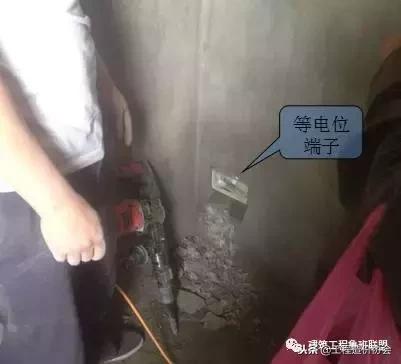 防雷接地施工是土建做还是水电做,超高层建筑施工防雷装置接地电阻