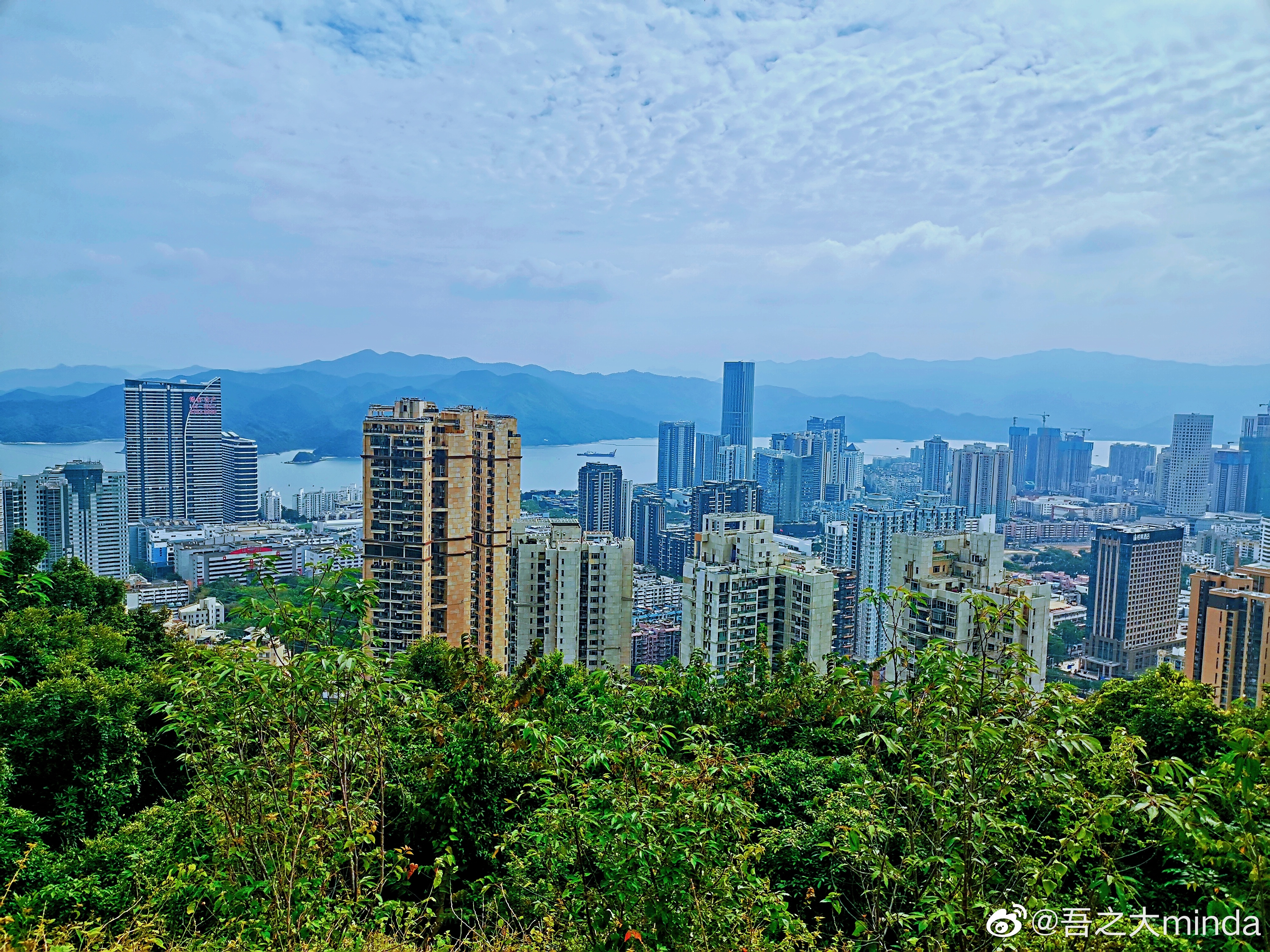 梧桐山下幽径,梧桐山下清风明月