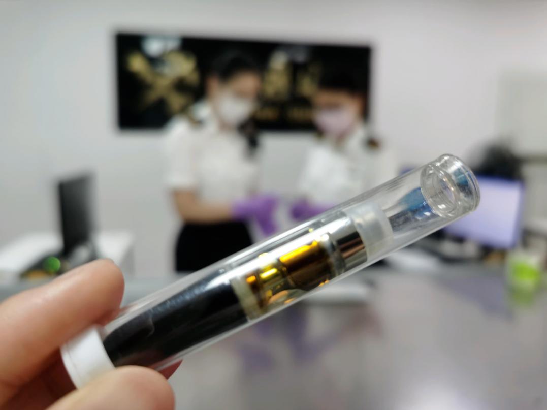 厦门留学生海淘神秘零食,厦门一留学生海淘被查获