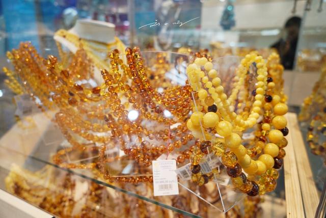 为什么中国旅行团在俄罗斯抢购蜜蜡，但俄罗斯人说“人傻钱多”？