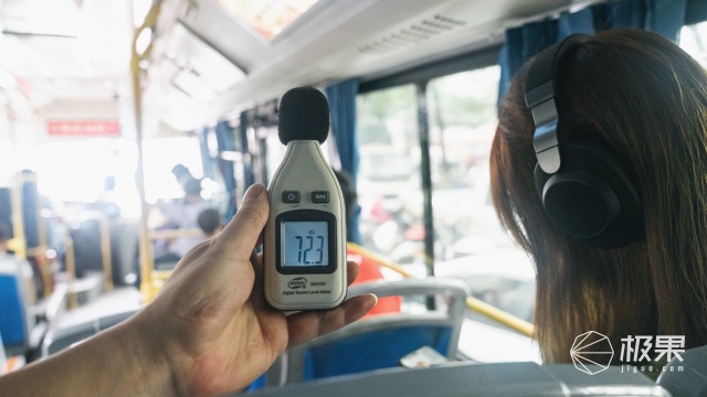 高级感耳机推荐,头戴式超级隔音的耳机推荐