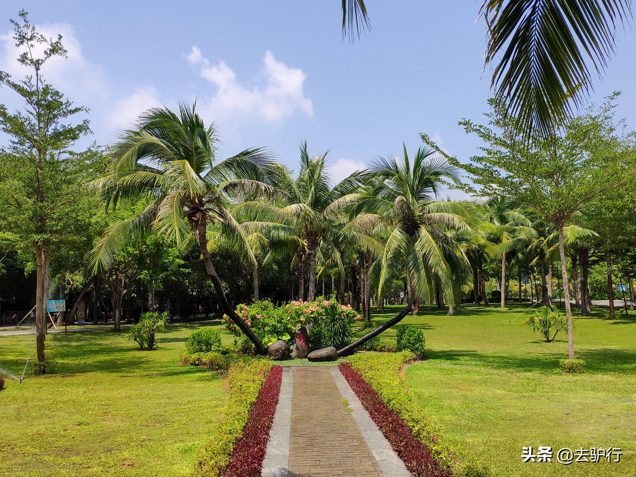 三亚哪个地方适合度假旅游,三亚适合旅游居住的地方