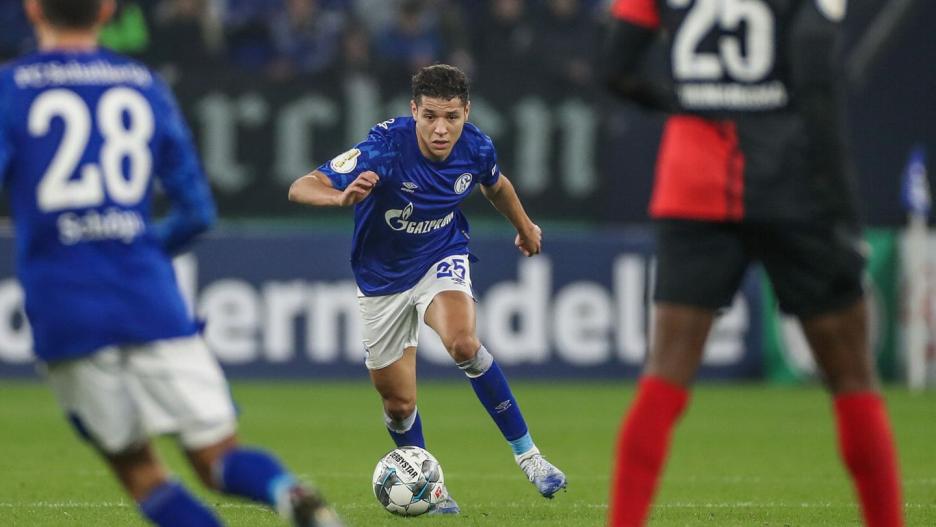 拉曼两次冠军都赢了谁,拉曼第一场卫冕战