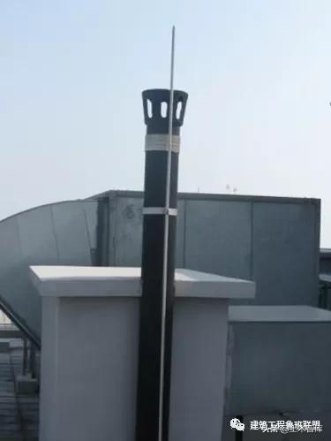 屋面避雷带的做法视频,屋面避雷带支架间距和高度