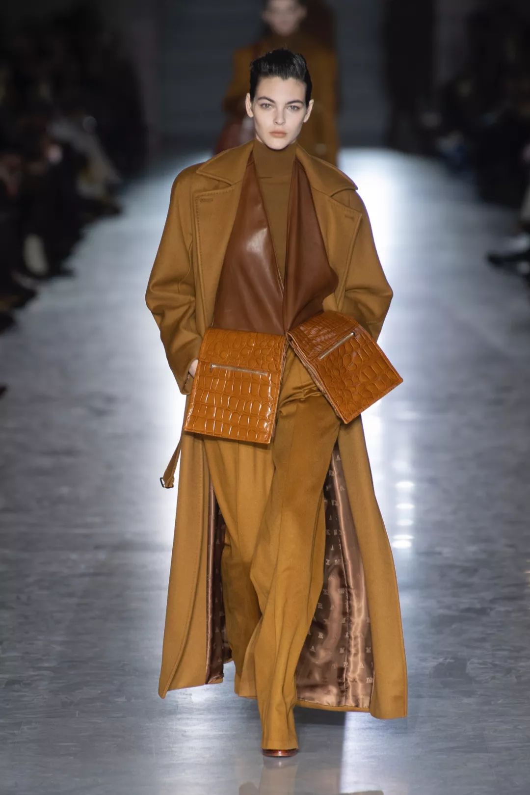 MaxMara男士穿搭,maxmara黑色西装外套怎么搭