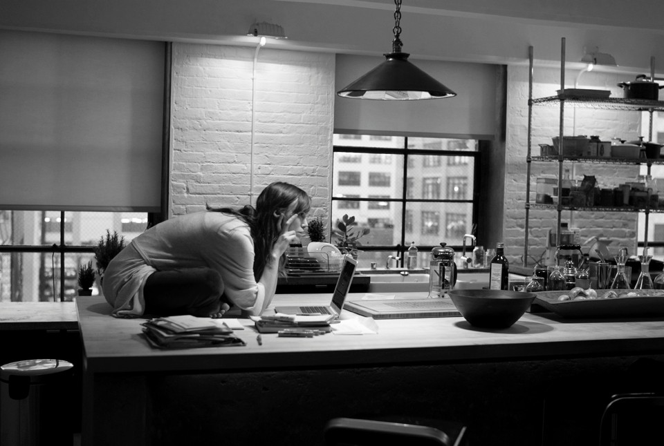 家居装饰错落有致,家居省钱方便装饰