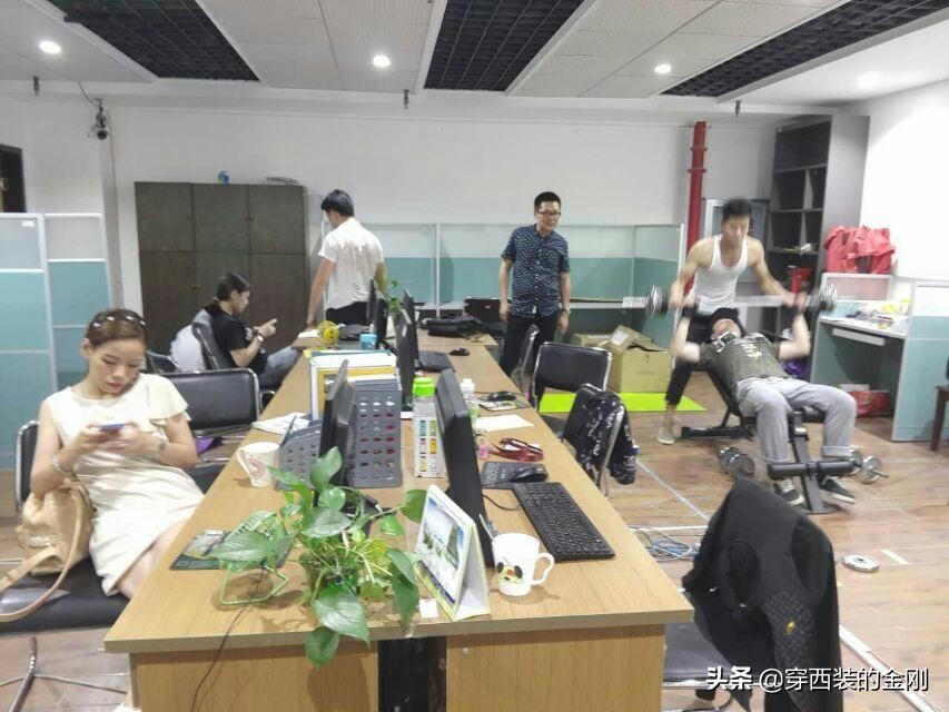 第一次进健身房吐槽,新手第一次去健身房请私教