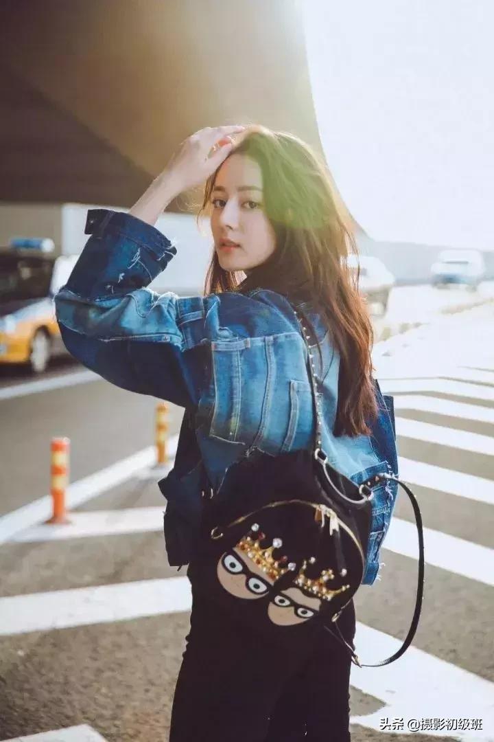 拍照怎么摆姿势更自然,如何拍照姿势不僵硬