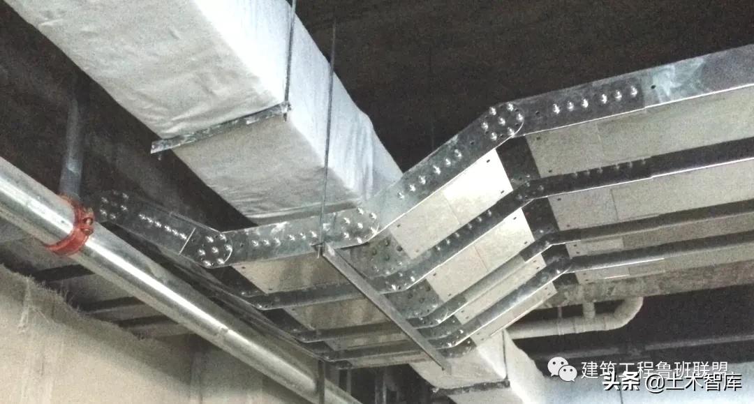 300桥架做90度弯头,桥架水平弯头制作与计算