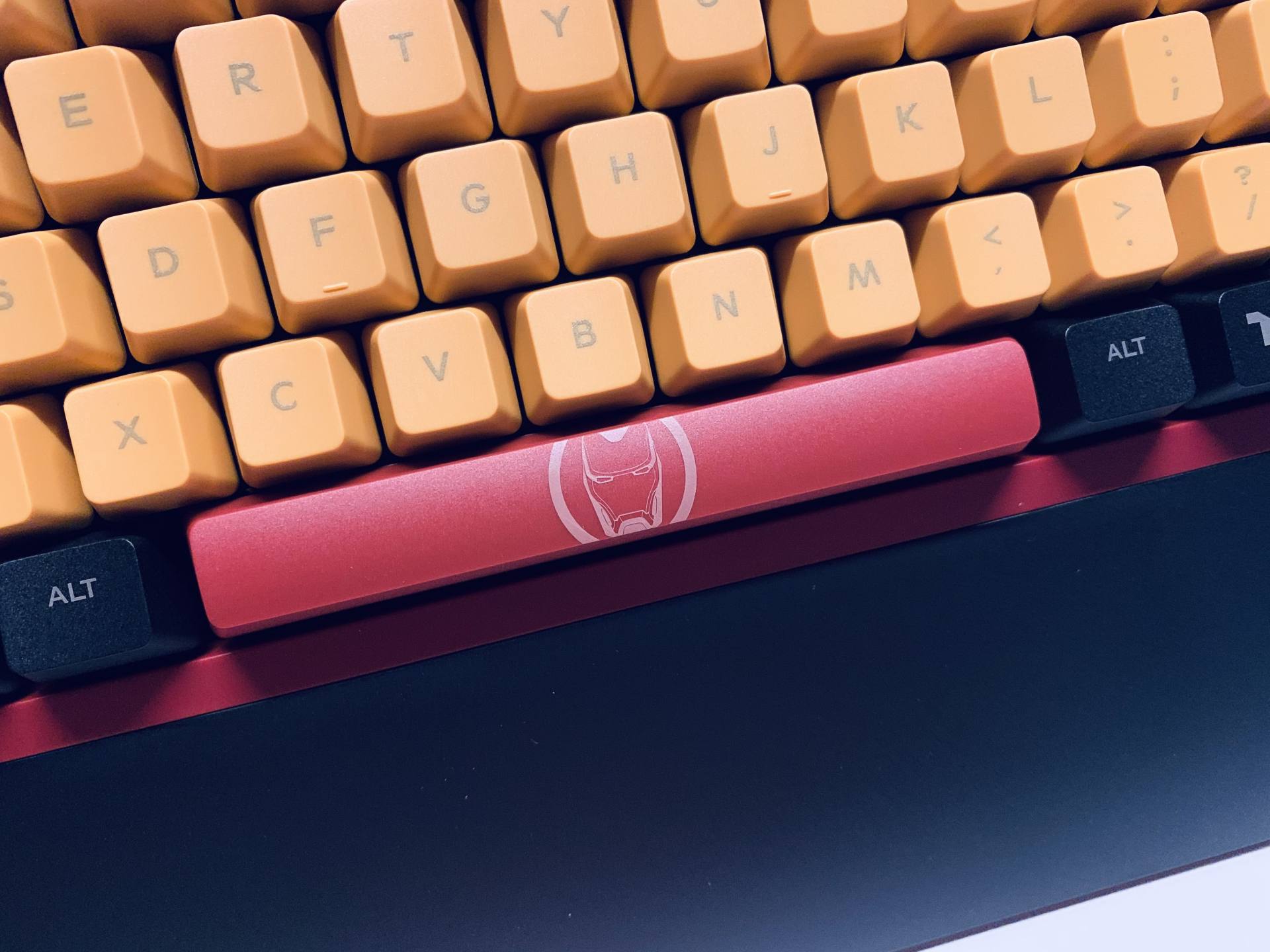 送媳妇爱你3000遍，G521钢铁侠版机械键盘开箱