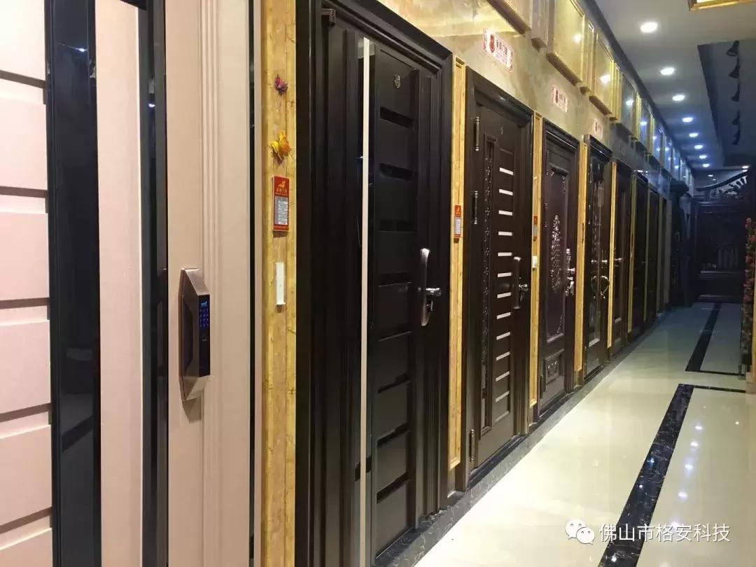 指纹锁全自动和智能锁差别,不建议购买的智能锁指纹锁