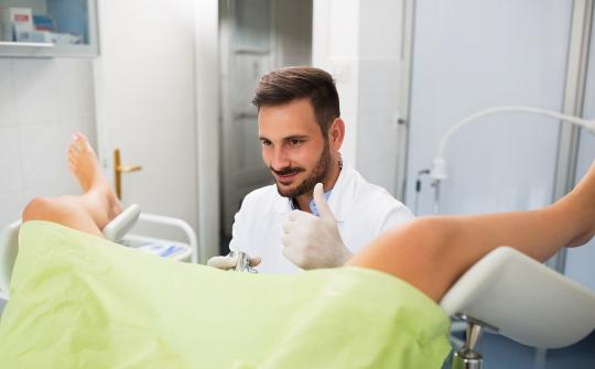 医院让人脸红的“妇科检查”，到底是如何进行的？如何避免尴尬？