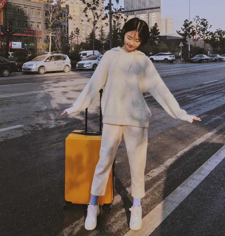 冬天穿什么裤又保暖又好看,冬天毛呢裤怎么搭配才有气质