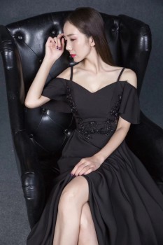 聆听小妖的直播,采访肖战直播