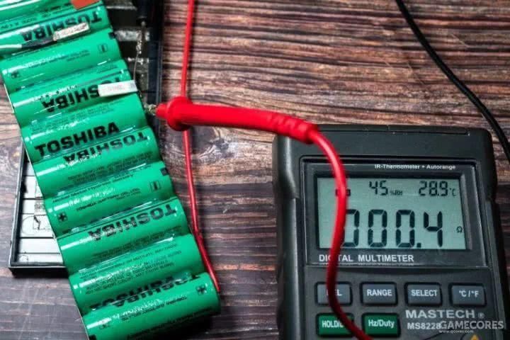 一百多块买个26年前的笔记本，我改了改，还能上网