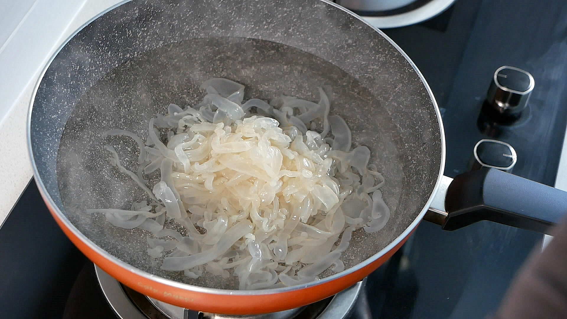 海蜇凉菜做法好吃视频,海蜇怎么做好吃又简单