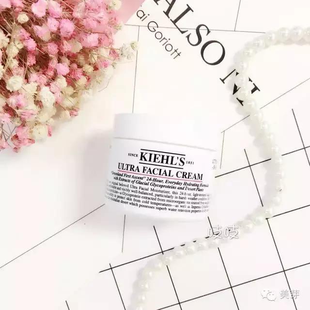 秋冬用什么面霜补水抗老比较好,秋冬滋润面霜怎么用好看视频