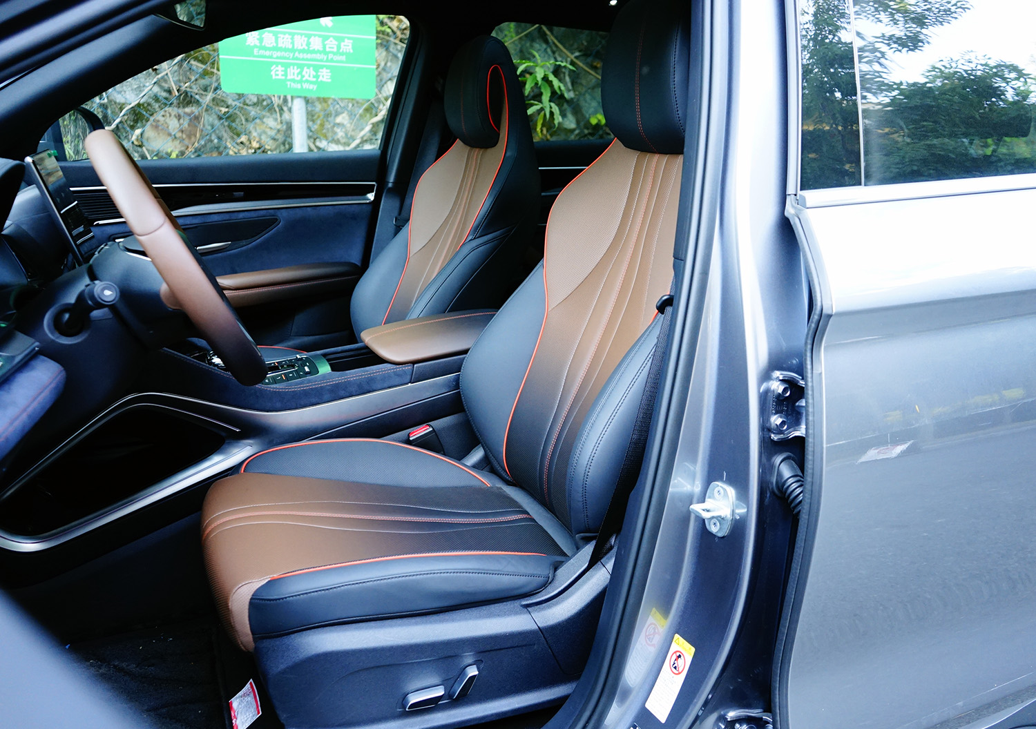 宋plus动力深度测评,比亚迪宋prodmi与宋plusdmi底盘