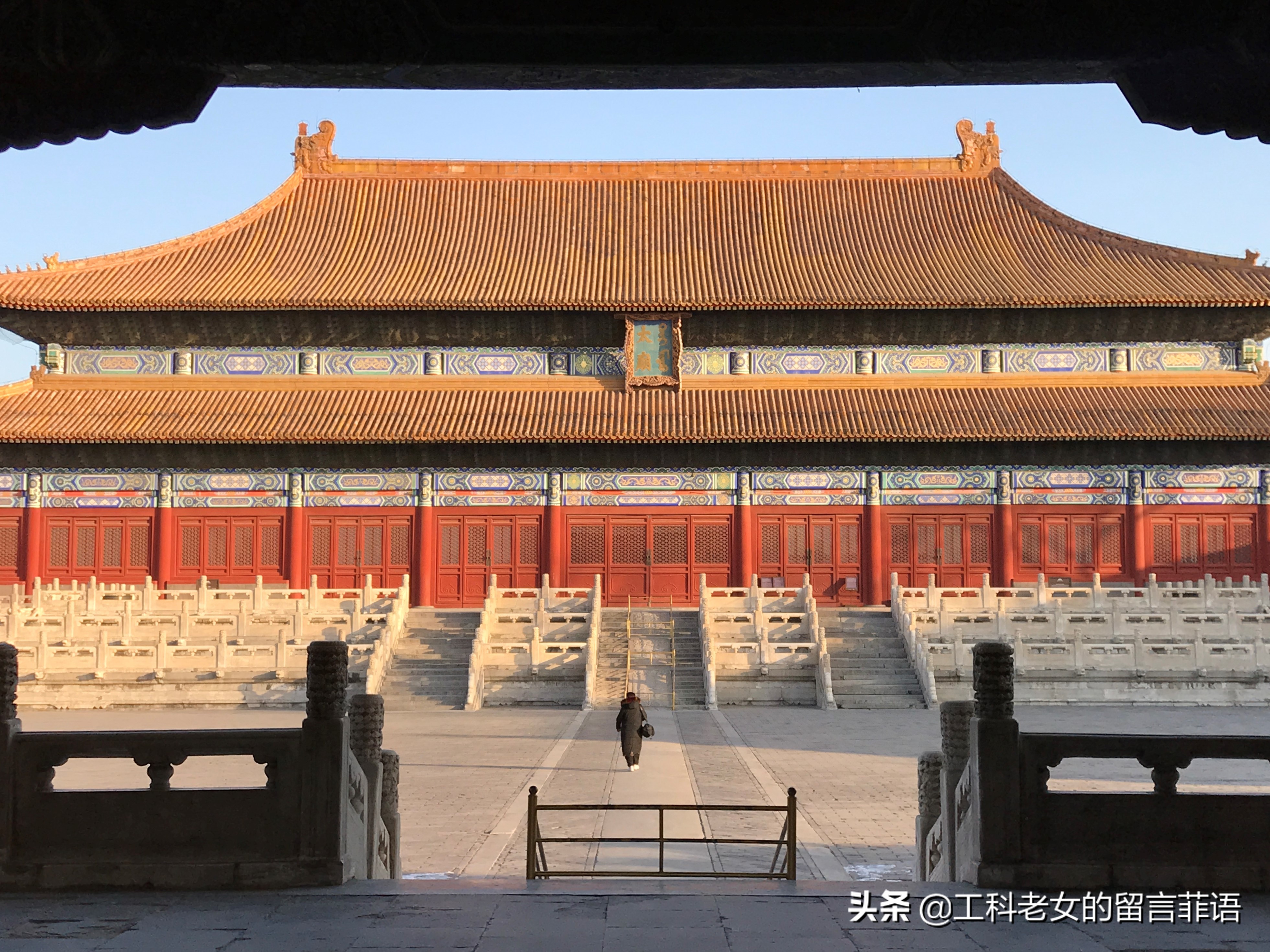 比太和殿更大的寺庙,太庙和太和殿对比图